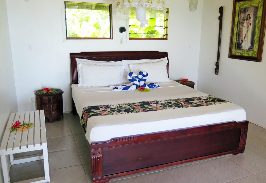 The Grander Suite at Makaira has a master bedroom but can be converted into a 2 bedroom 2 bath 